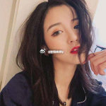 物质女的面相小知识，可以参考！M型嘴唇+有唇珠+上唇薄下唇厚+鼻孔小+田宅宽阔+