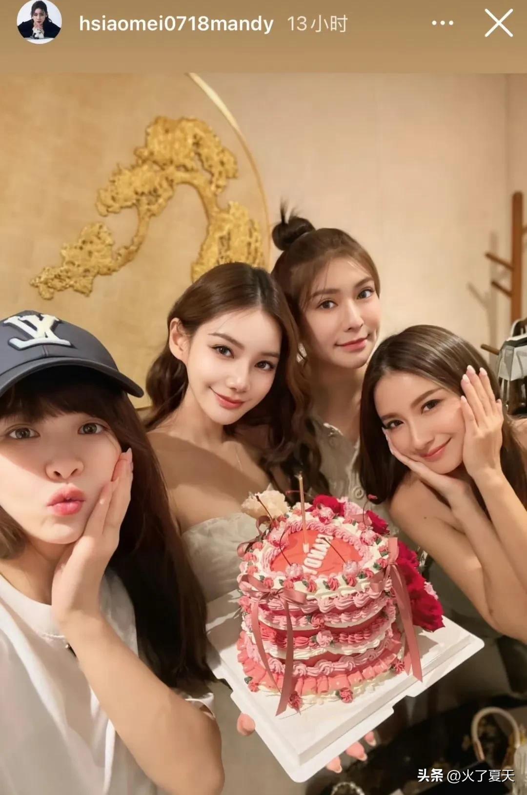 朋友提前为马筱梅庆生。 ​