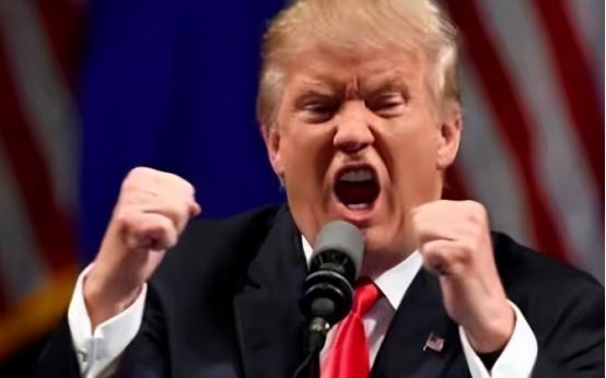 美伊局势一夜之间急转直下。就在全世界都以为战争即将结束的时候，伊朗革命卫队的炮艇