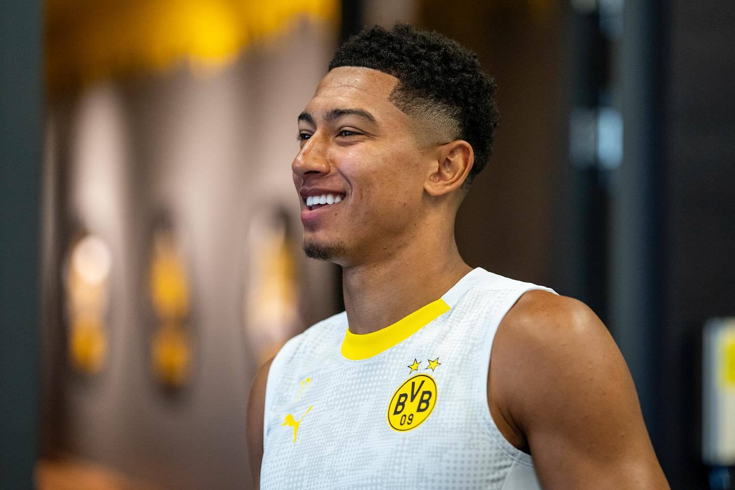 💪🏻下午的英语考试也要加油哦~✍🏻转发英语老师小贝林，让你下午看英语时就像