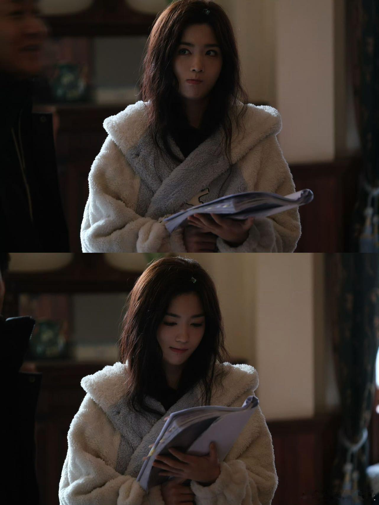 代露娃画梦录执笔画心执笔画心，以画寄情，乱世之中守一份初心，代露娃把民国才女的韵