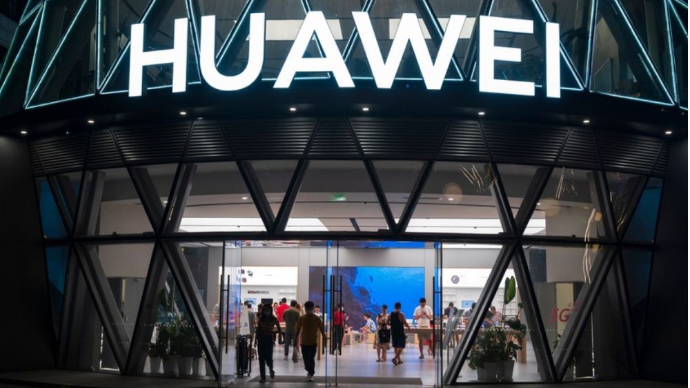 【欧盟委员会不再使用华为、中兴服务？外交部：典型的有罪推定】 6月16日，外交部