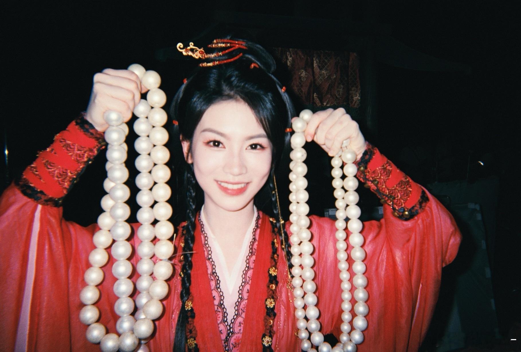 掌上明珠（bushi   赴山海 ​​​