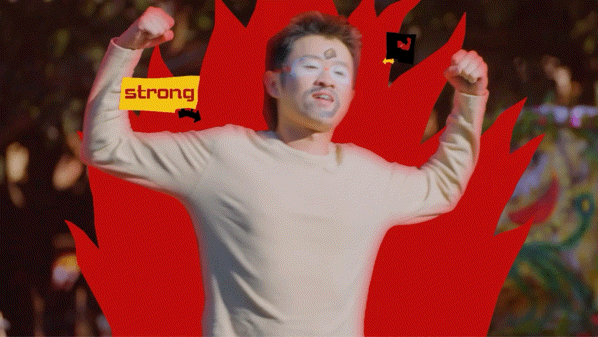 王勉摔跤燃得很心酸 我真的要被王勉这段笑到满地找头，好好的一个游戏怎么他全程都在