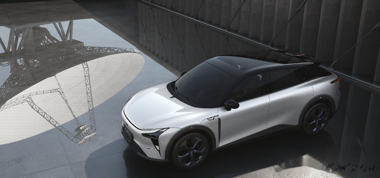 极越01正式上市，据说这款车是最聪明的电动车：基于吉利SEA浩瀚架构打造，百度A