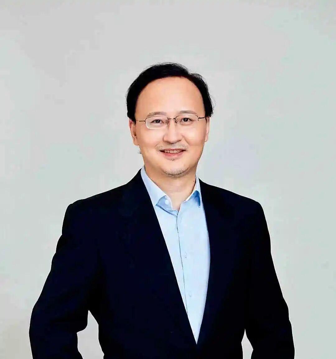 直面变局，振聋发聩！
8月6日，北京，清华教授刘嘉接受《中国新闻周刊》采访提出，