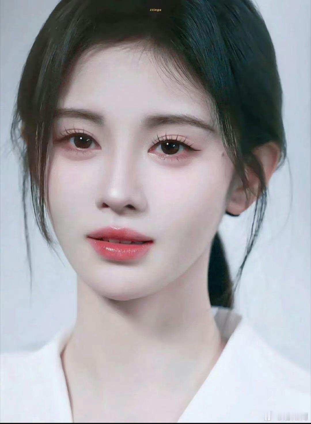 鞠婧祎用震撼来形容的美貌【鞠婧祎】那个栀子花般的女孩 