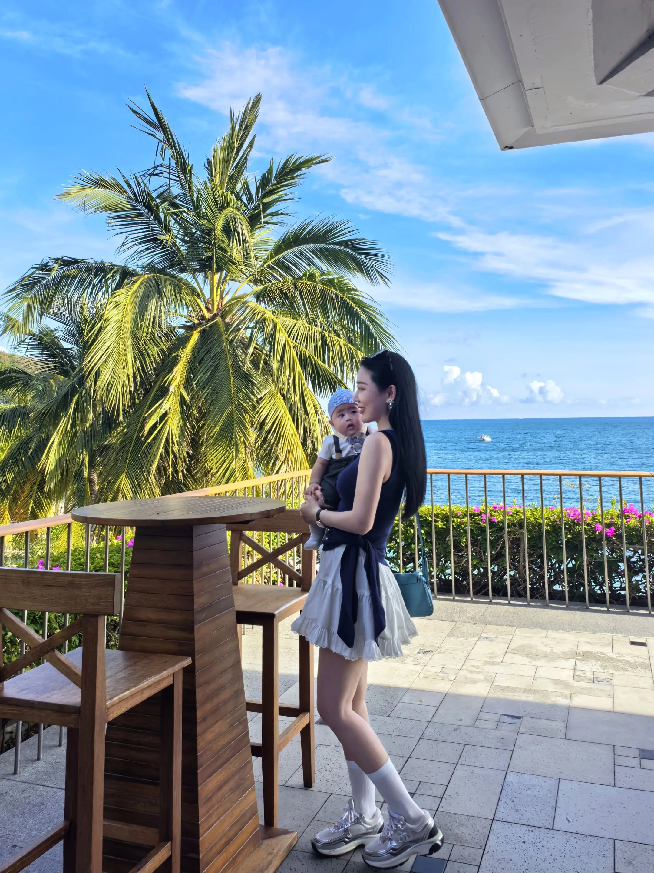 如果陪伴有痕迹，一定是我们一同走过的路。陪伴很温暖，他意味着有人愿意把...