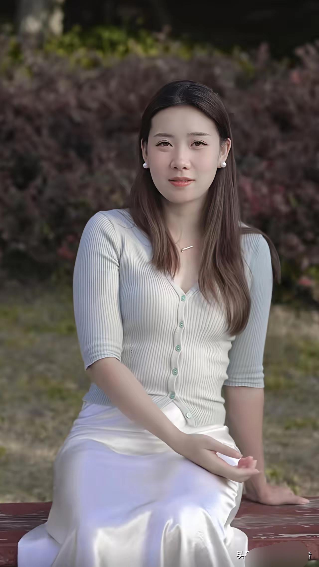 十年婚姻，我终于解脱了。前夫夜不归宿，还总发脾气动手，这样的日子我受够了。

最