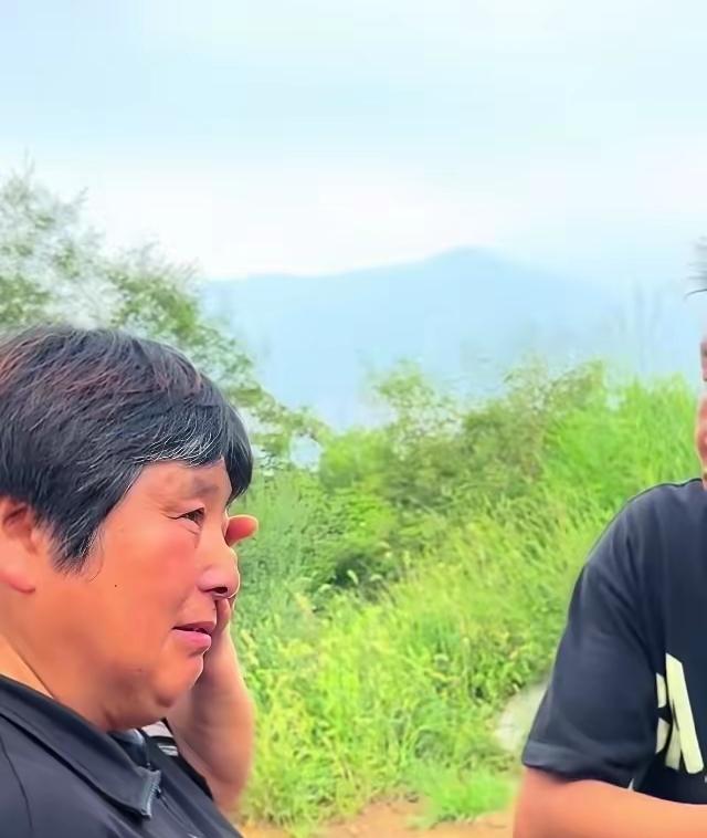 程梦圆走了，她的父母大概率会面临三种处境：

这场悲剧里，最先承受舆论重压的就是