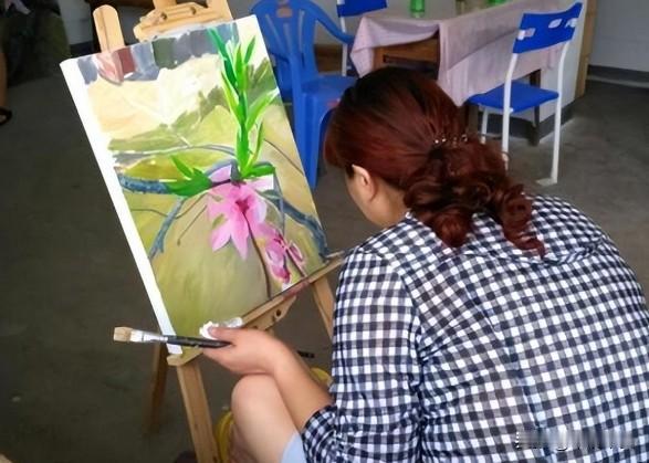 “侮辱艺术”，山东一大妈模仿大师的画，被女儿在网上以200元的价格卖出，爆红网络