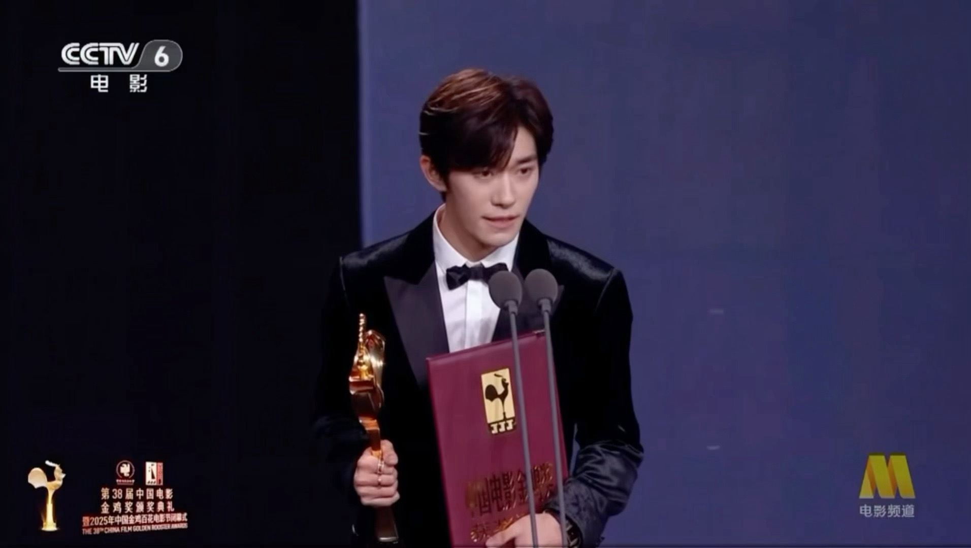 台下的每一次掌声都是最真挚的祝福！咏梅：景浩妈妈，蒋勤勤：春和妈妈！黄晓明：哥哥