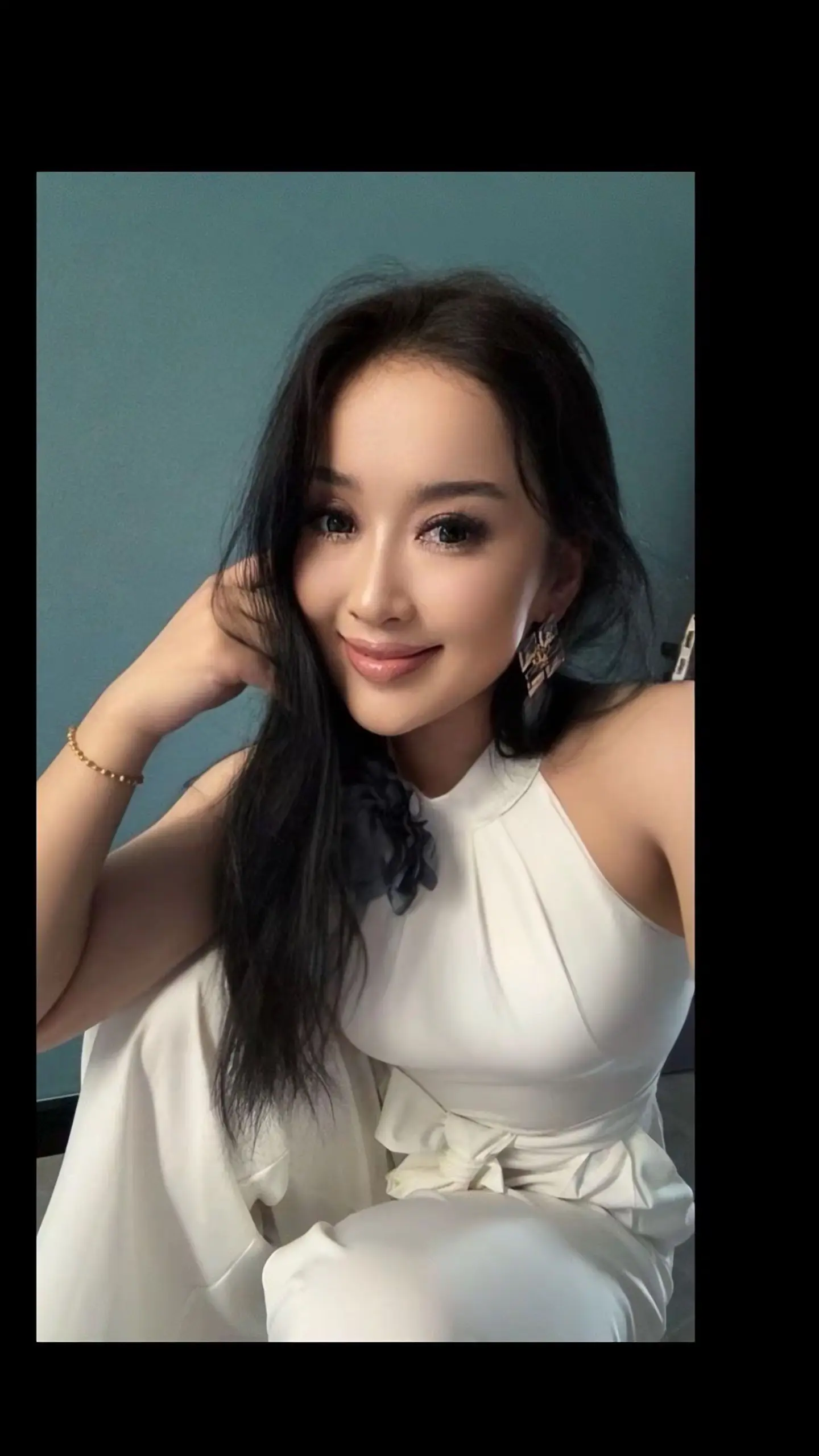 入耳的是音乐入心的是故事经典就是经典歌词永远都是走心，时隔多年再听到依然会心动