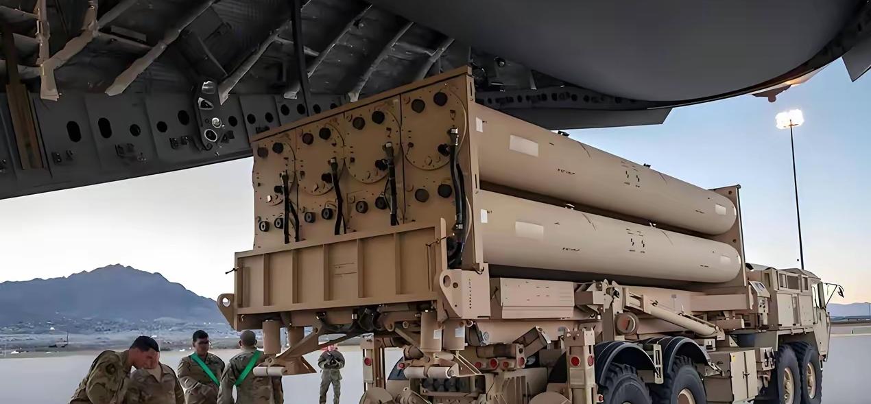 以色列出现漫天火光，伊朗罕见发射集束式弹头，看来这次真急了！
 
这话只说对一半