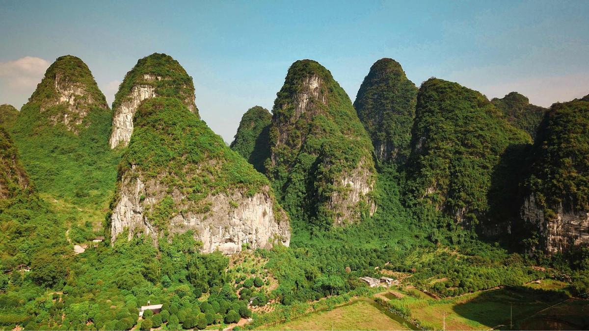 人这一辈子图的是什么？
 
每每看到这样的话，心里总会猛地一揪，说不出的心酸与通