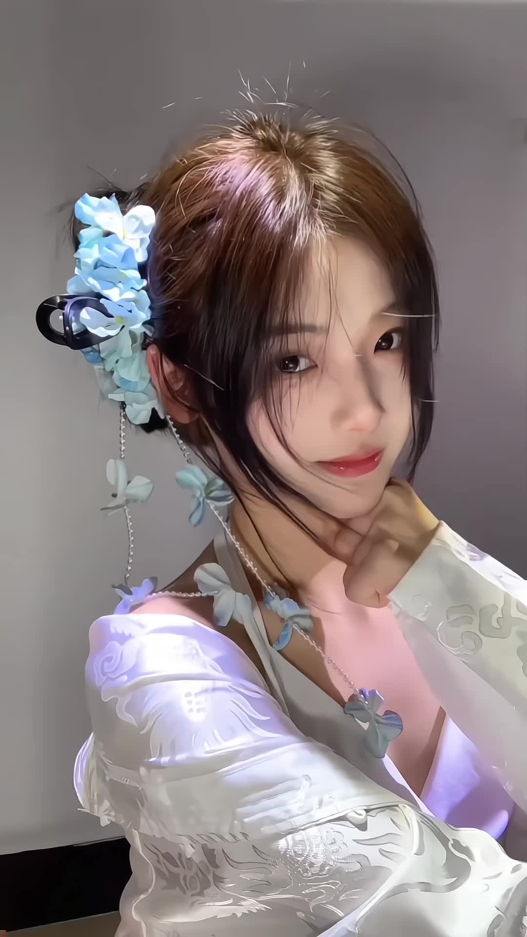 奸视你好累，可以跟我报备吗