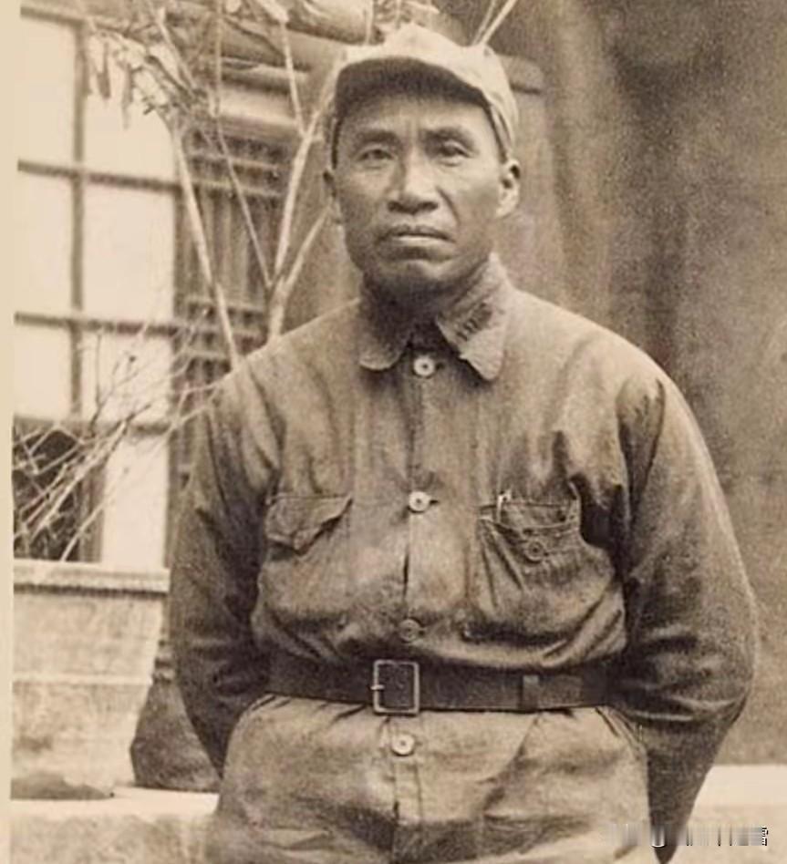 1931年，朱德急寻一名俘虏，战士却说：“他拿2块大洋回家了！”朱德竟亲自策马追