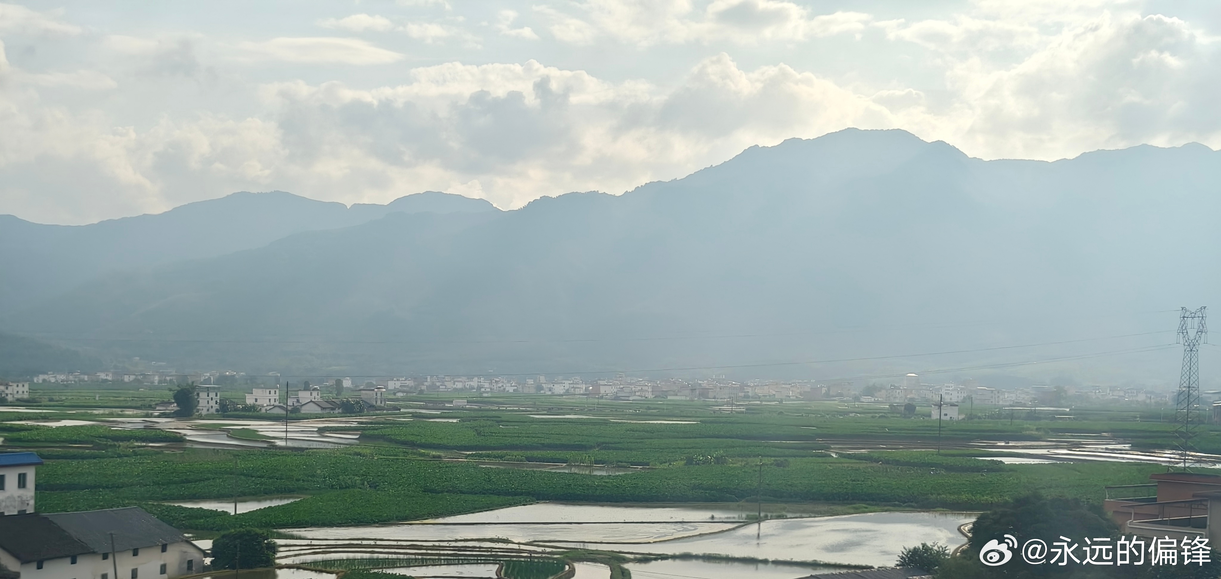 第一次从广州坐火车回济南，看着风景，七个来小时很惬意。 