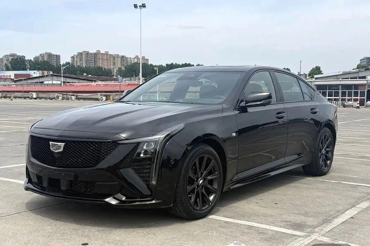 凯迪拉克 2025款 CT5 2.0T 28T 赛道性能版 原漆带车衣 900公