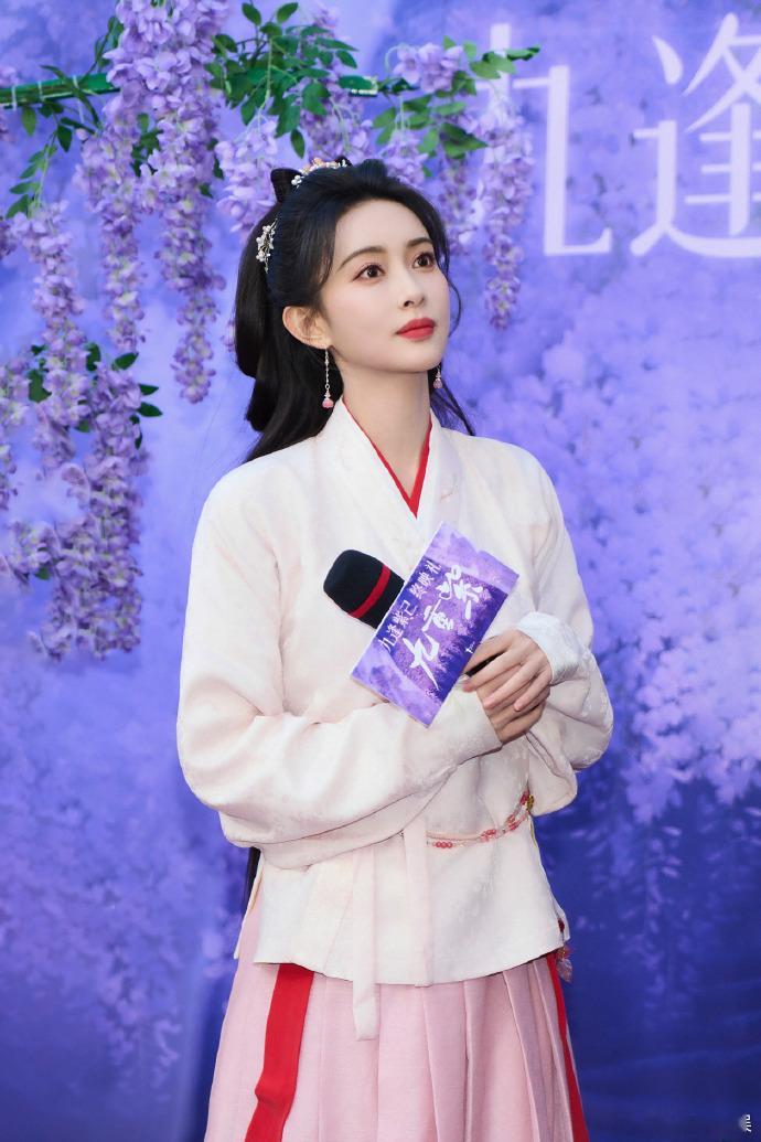 孟子义心有所期终会再相见  孟子义九重紫今日收官 随着《九重紫》的结束，孟子义的