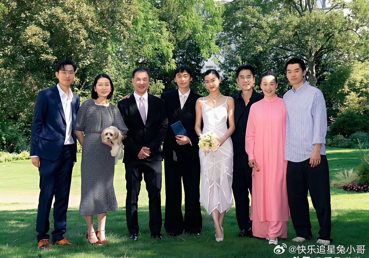 林依轮儿媳妇陈瑜，身份可是不简单！陈瑜的父亲是法籍华人，祖籍是温州人，他们一家在