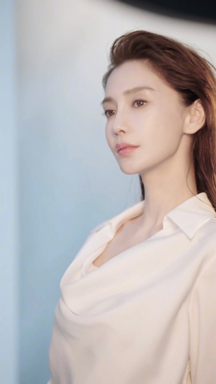 Angelababy每一帧都经得起放大细看Angelababy贴头皮造型怼脸An