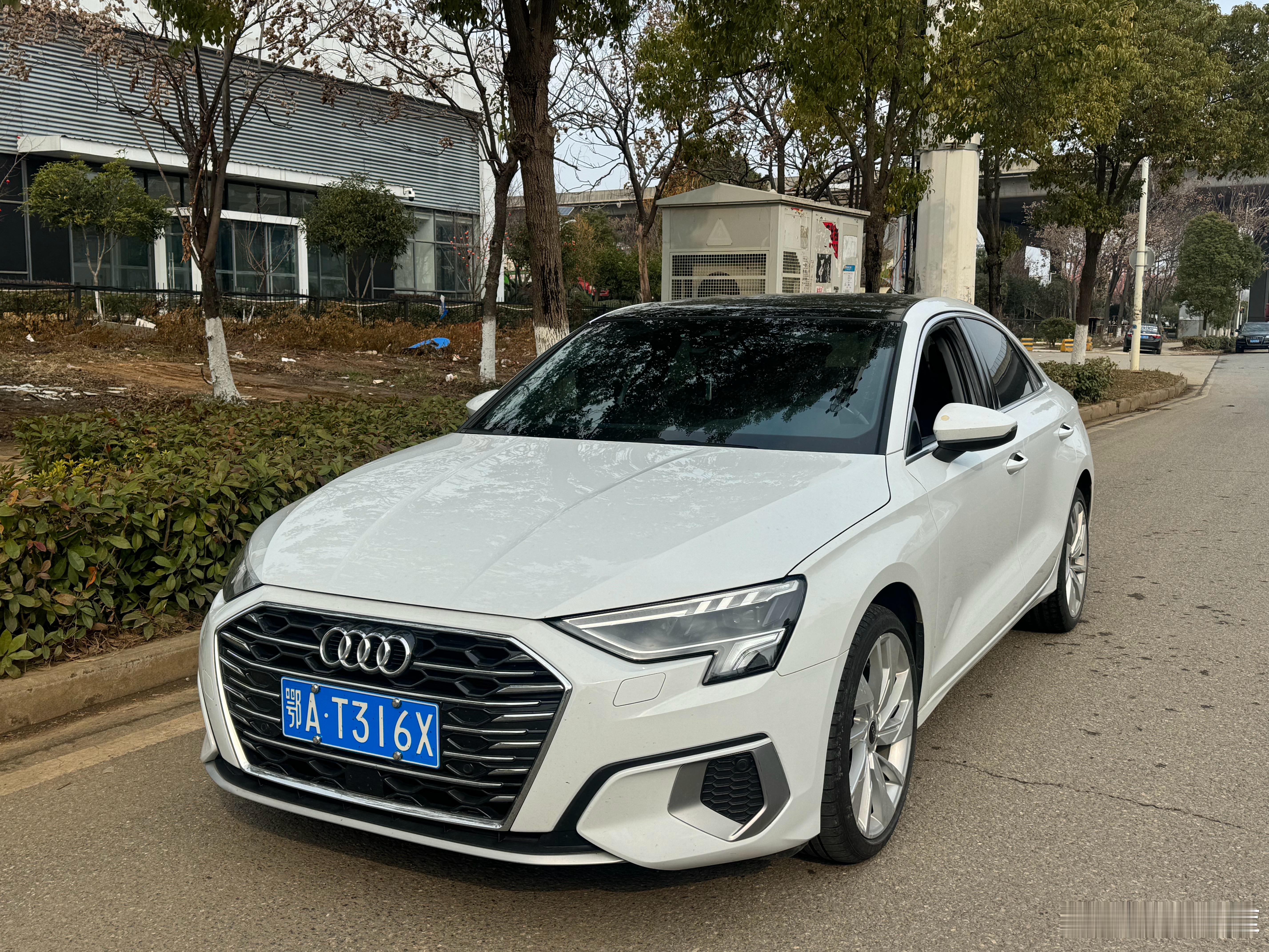 又卖两台🙋马上过年了 铁子们还需要继续高价补货 