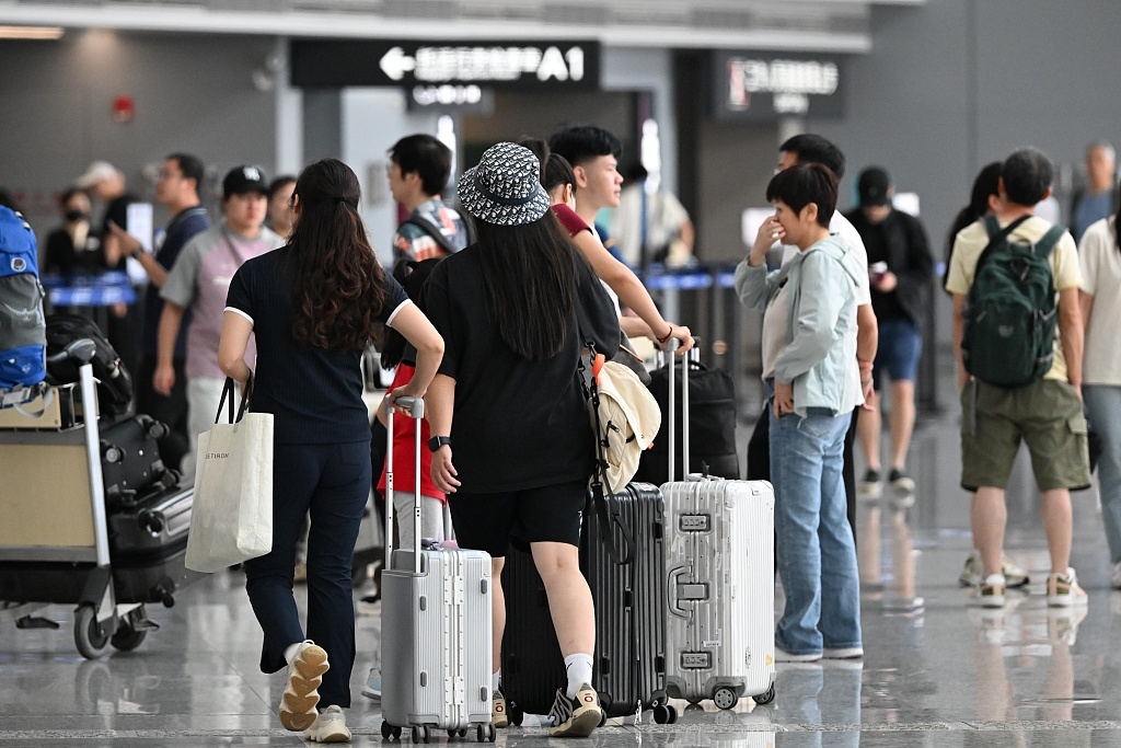 中国过境免签再扩容。8月20日起，吉尔吉斯斯坦与越南公民可适用240小时过境免签