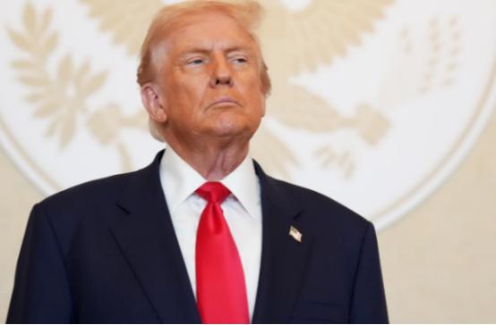 先后顺序很重要：特朗普先履行承诺，中方再宣布对等措施！
 
当地时间周二，他实打