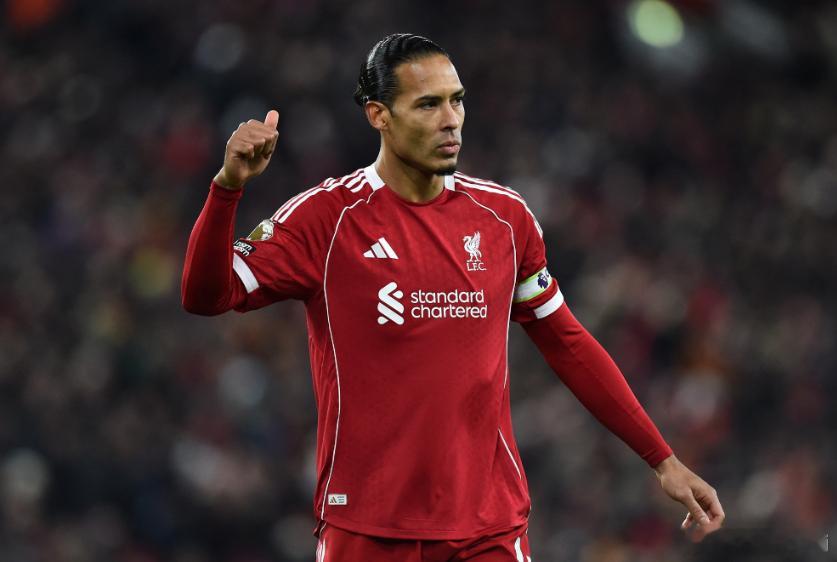 在接受采访时，切尔西旧将克雷格·伯利谈到了范戴克，伯利认为，范戴克是利物浦症结所