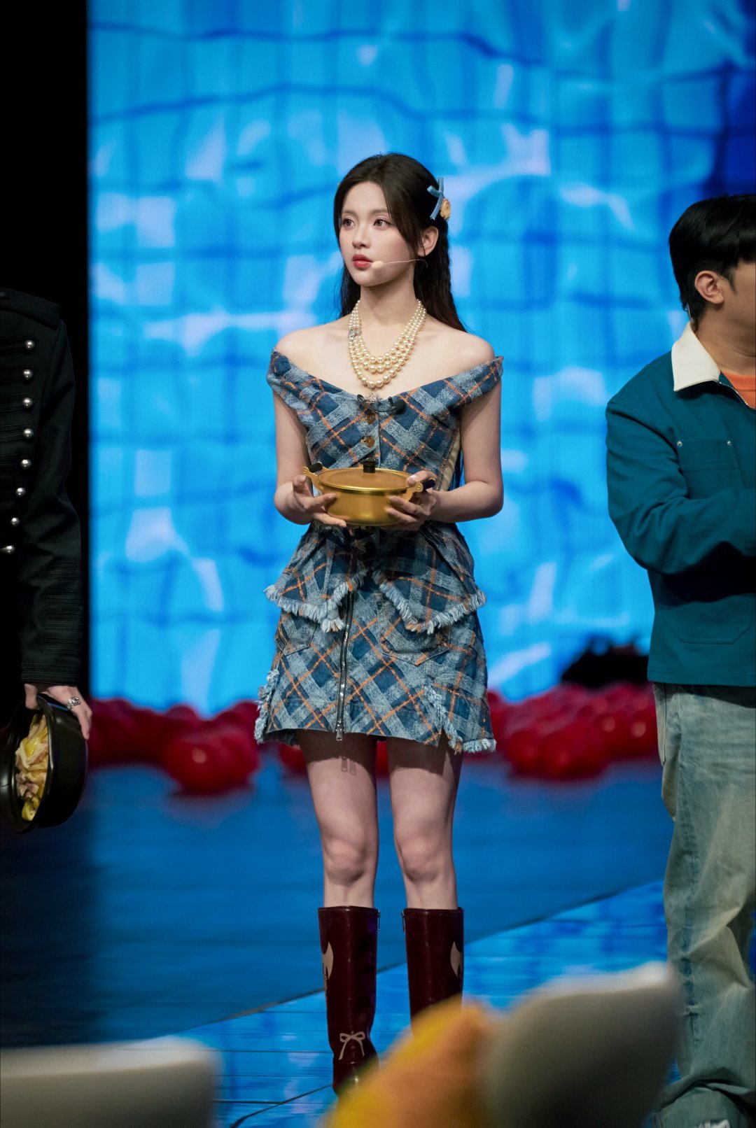杨超越[超话]ycy杨超越蛋仔惊魂节代言人ycy杨超越秘境鹿屿品牌代言人 “深夜