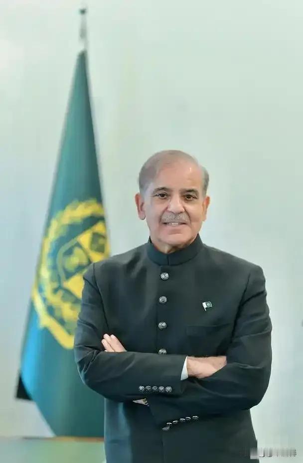 4月18日，巴基斯坦总理办公室发声明，把柴油价格直接往下砸了32.12卢比每升。