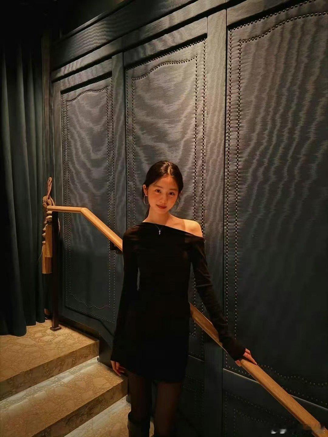 黄多多生日照黄多多ig更新黄多多ig更新，生日照好美，