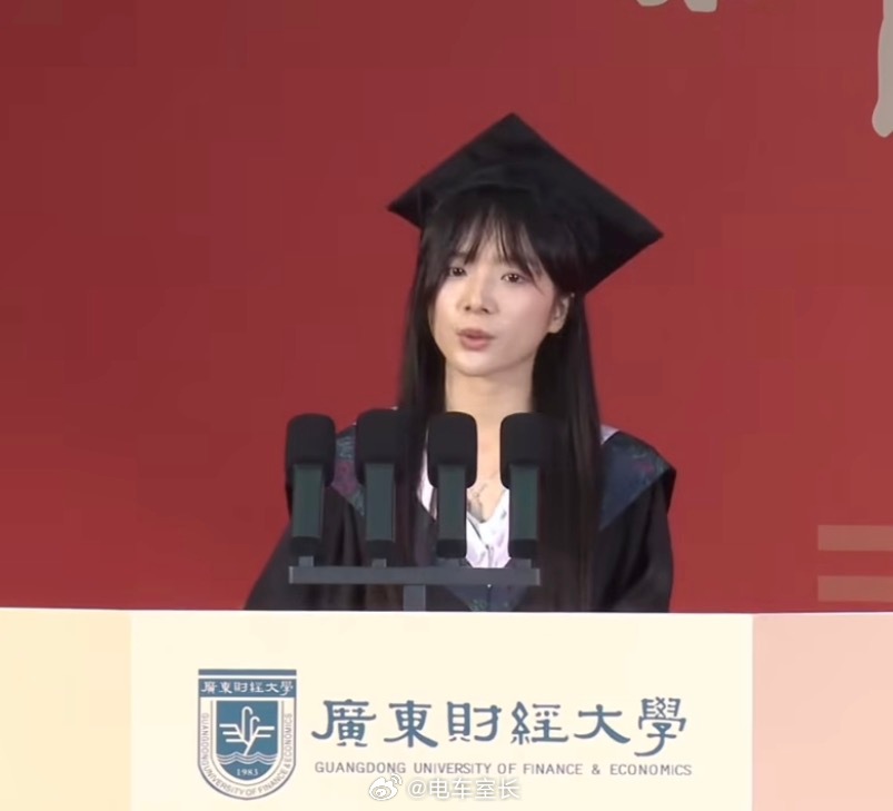 李思潼毕业发言天时地利人和，时也命也，李思潼这个姑娘真的是比较人间清醒的样子，只