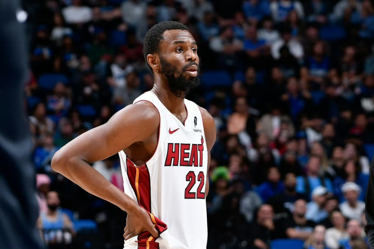 Rob Murrows报道，数位消息人士透露，勇士对维金斯感兴趣nba交易市场