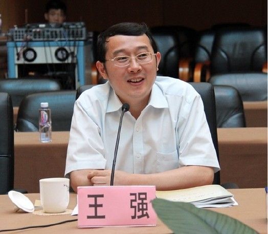 今日消息，深圳市委原常委、统战部部长王强主动投案，正在接受调查。王强，1965年