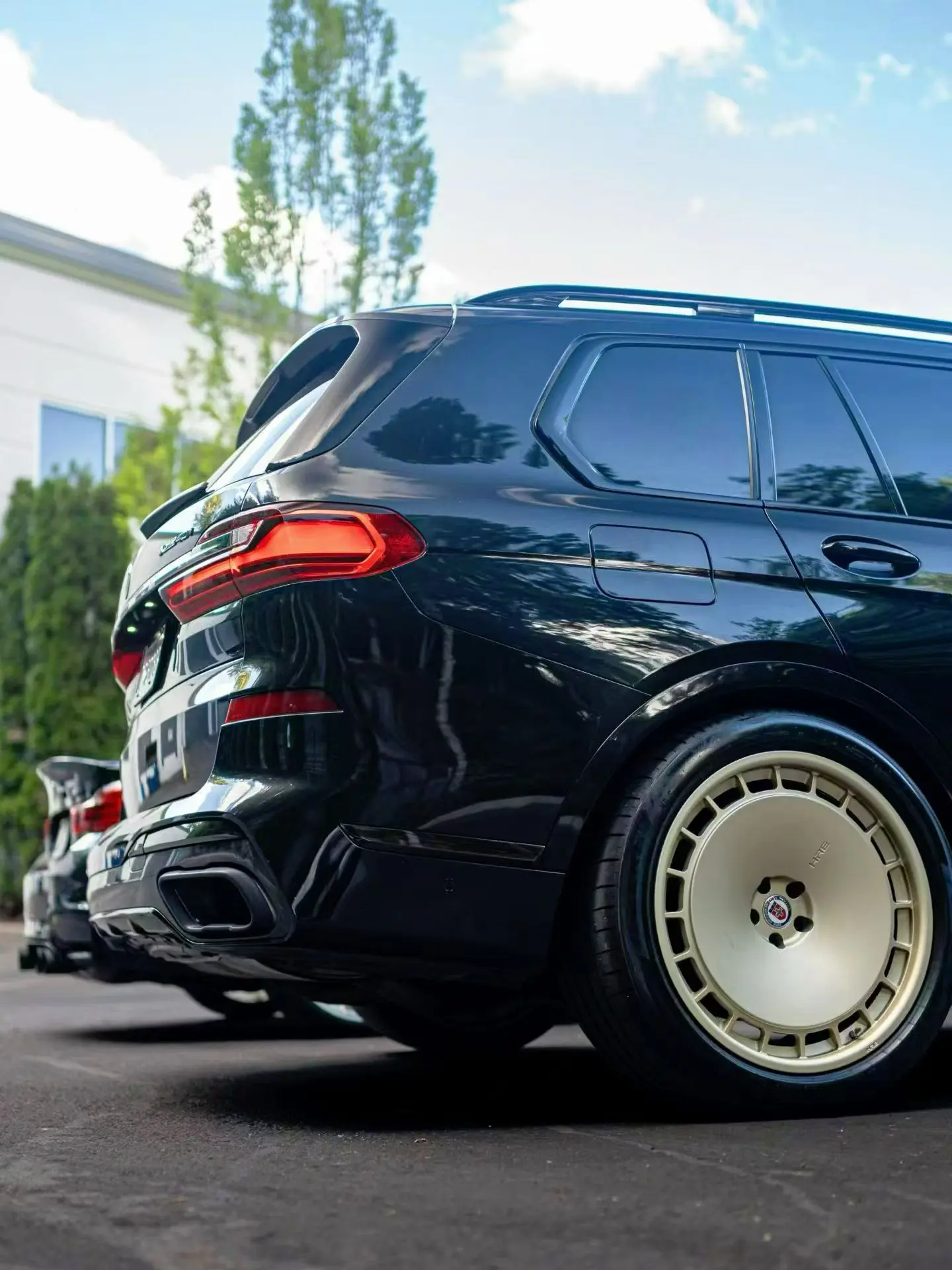 BMW X7改装HRE轮毂 935双片锻造 以顶尖锻造工艺赋能旗舰 S...