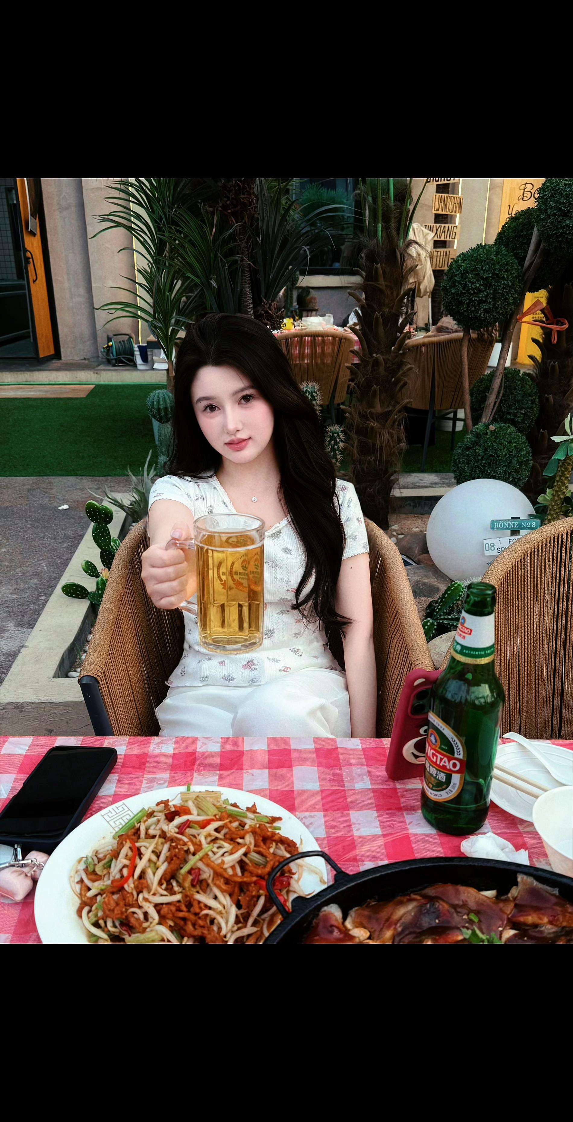 如果一言难尽 那就一饮而尽