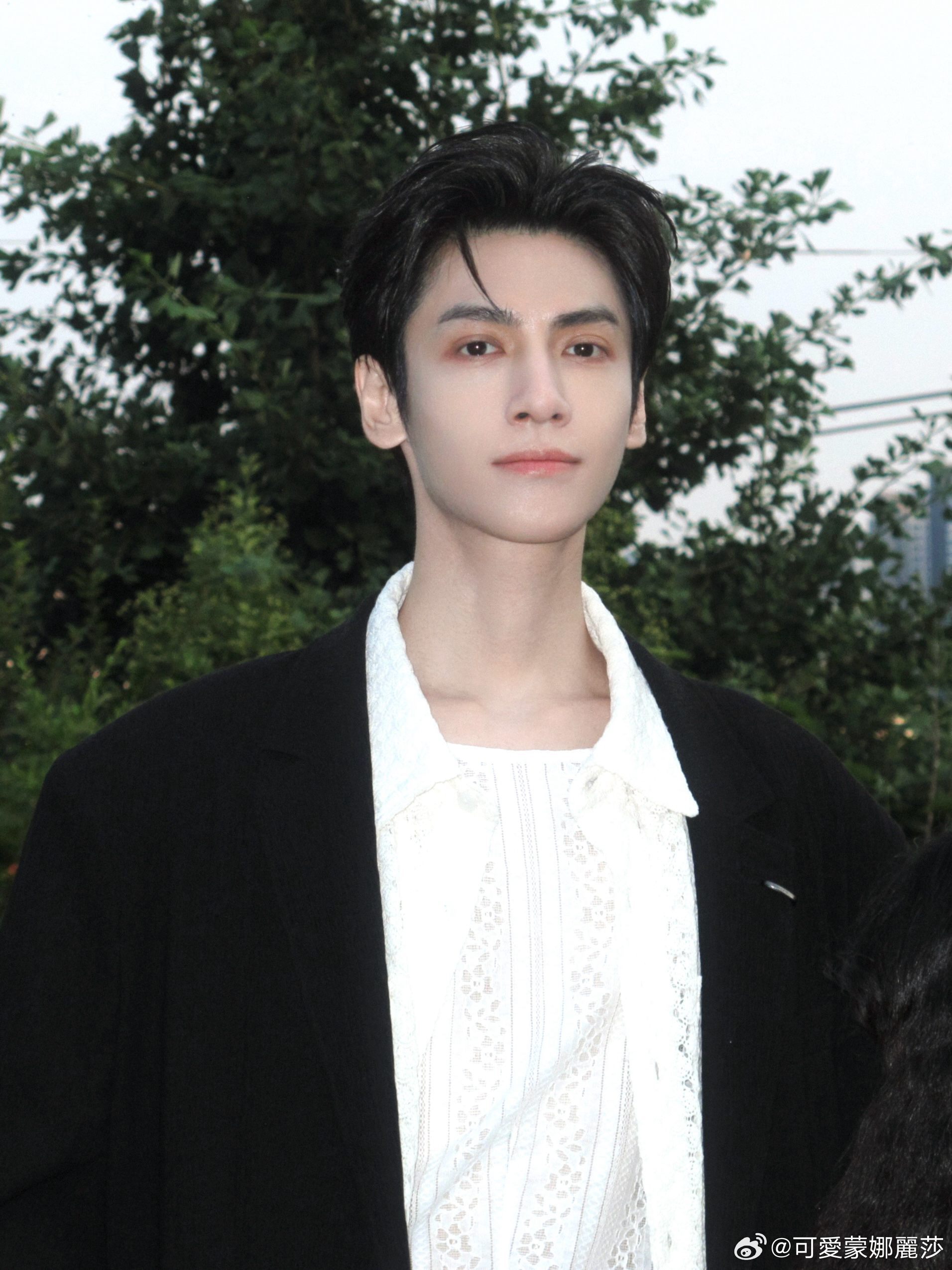 罗弋罗云熙熙界无限剧场巡回演唱会罗云熙 罗云熙新专辑小小的我罗弋 罗云熙:“这个