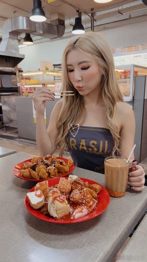 歌手譚嘉儀近日捲入一連三場《Be With You演唱會2024》的「走數」羅生