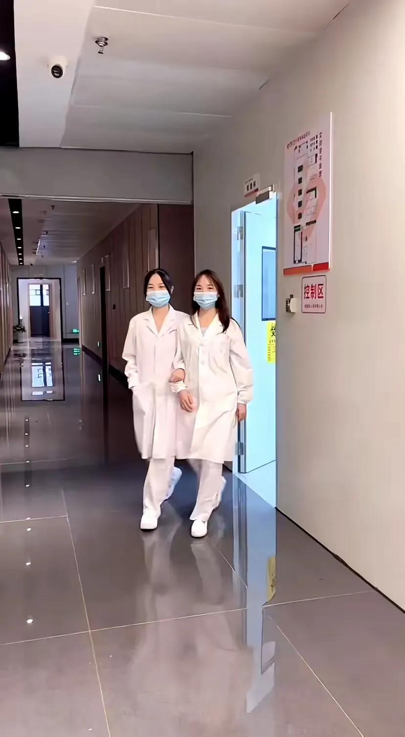 女护士，女医生，应该还是男人们找女朋友的首选。