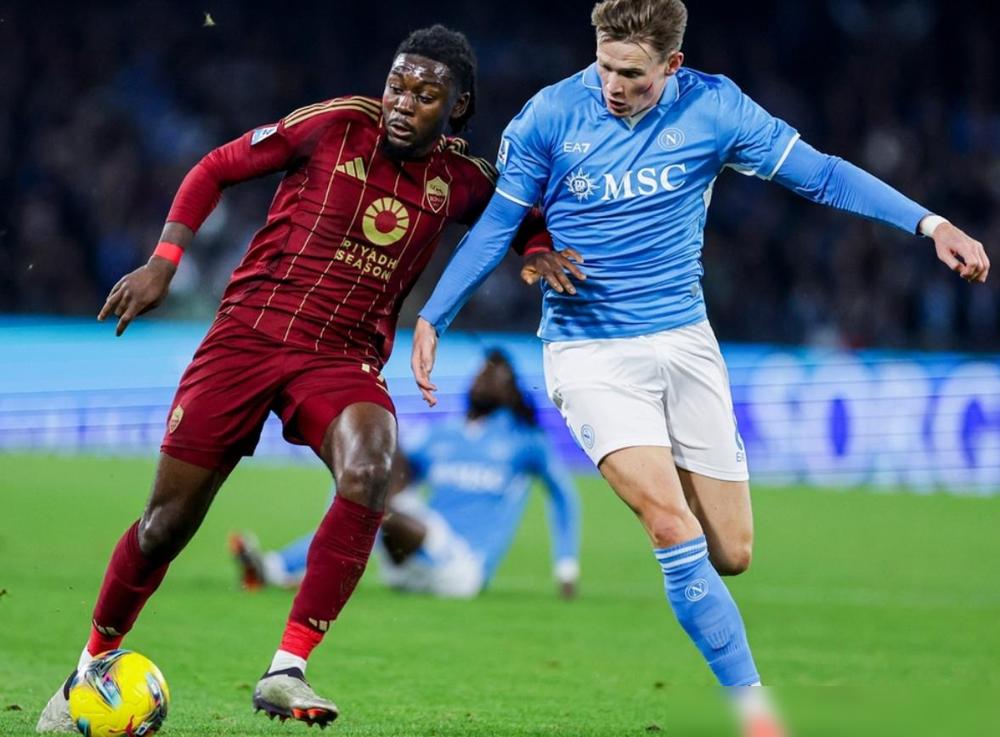 意甲那不勒斯1-0罗马，3个“没想到”

没想到，克瓦拉茨赫利亚小禁区内被放空头