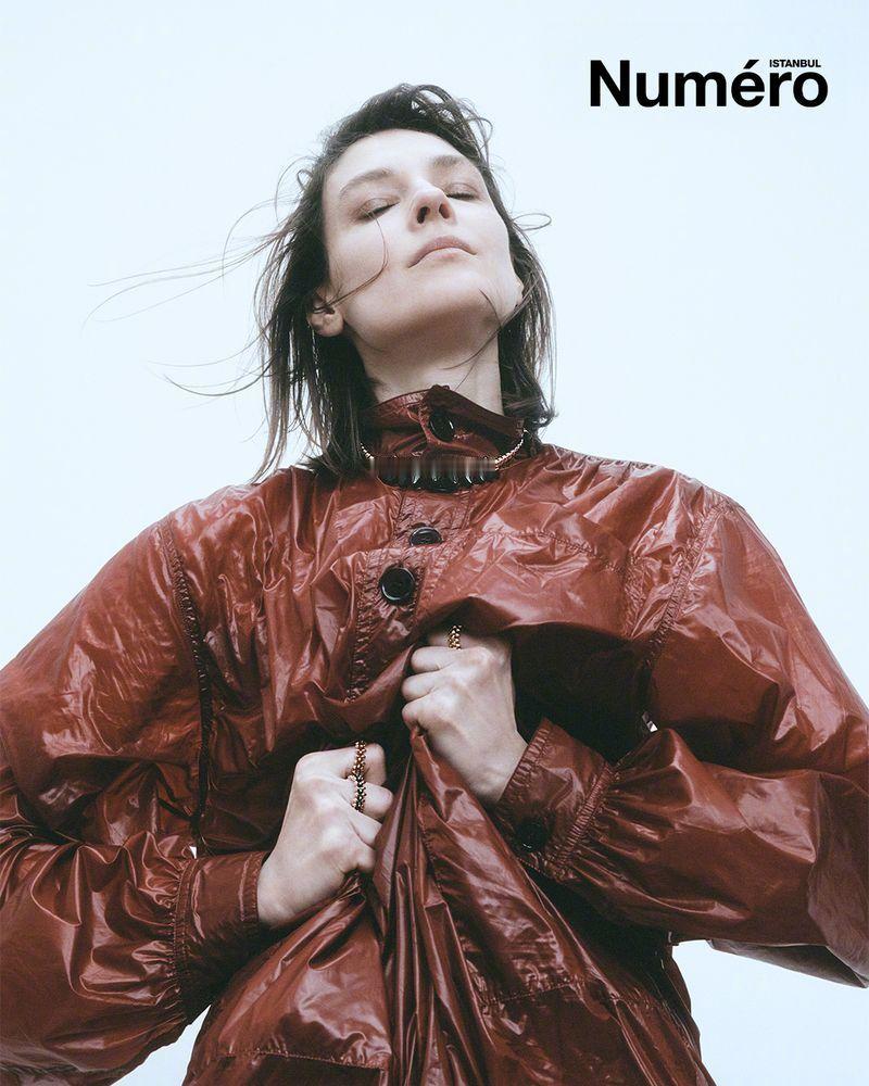 Numéro Istanbul March 2026  久违的Kati Nesc