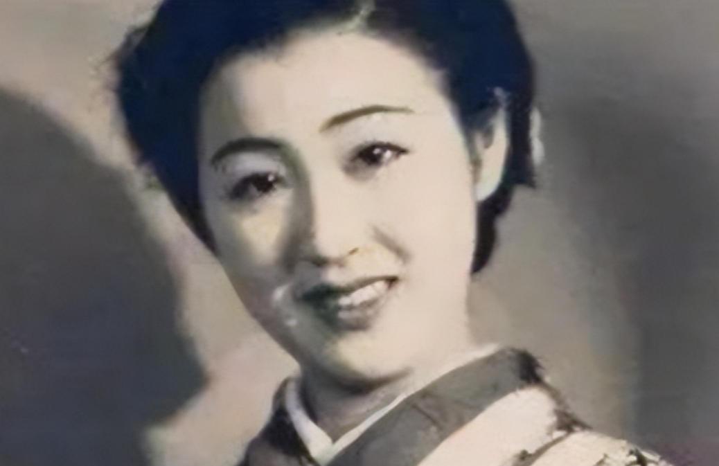 1945年，中国远征军在缅甸意外俘获十余名日军溃兵，团长原欲处决所有战俘，然而战
