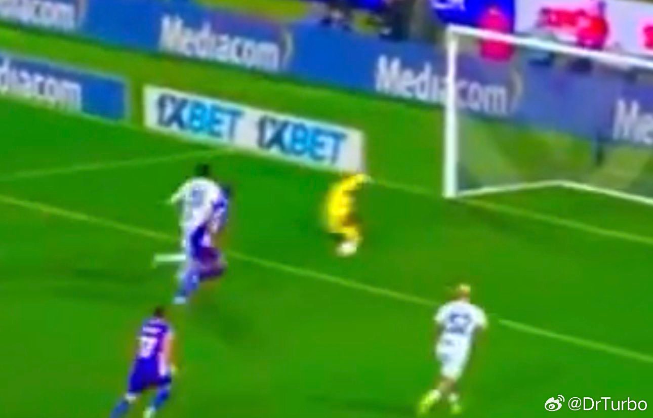 再说两句索默 本赛季这样脱手式的助攻几次了？送了多少分了？佛罗伦萨1比1国际米兰