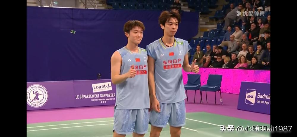 印尼王牌组合被打懵了，21比10，第二局直接崩盘，你敢信这是国羽两个无名小将干的