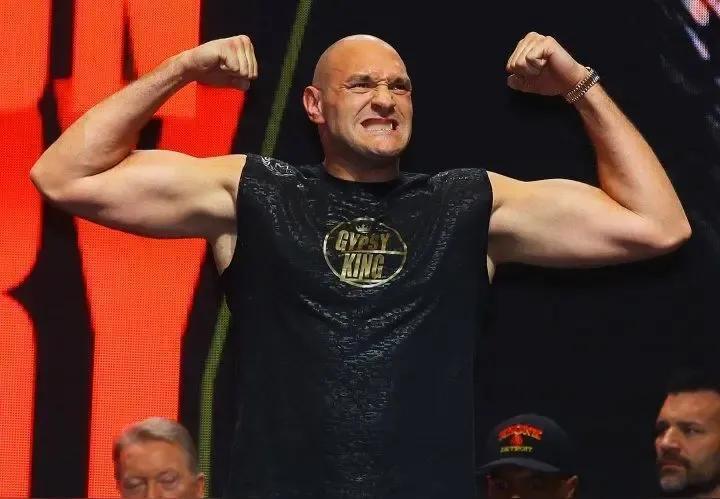 泰森.富里：如果打不了约书亚，我们今年会打沃德利！

前WBA/WBC/WBO/