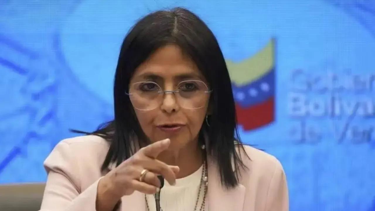 马杜罗夫妇有希望了!
本以为马杜罗夫妇被委内瑞拉遗忘了，结果委内瑞拉代总统罗德急