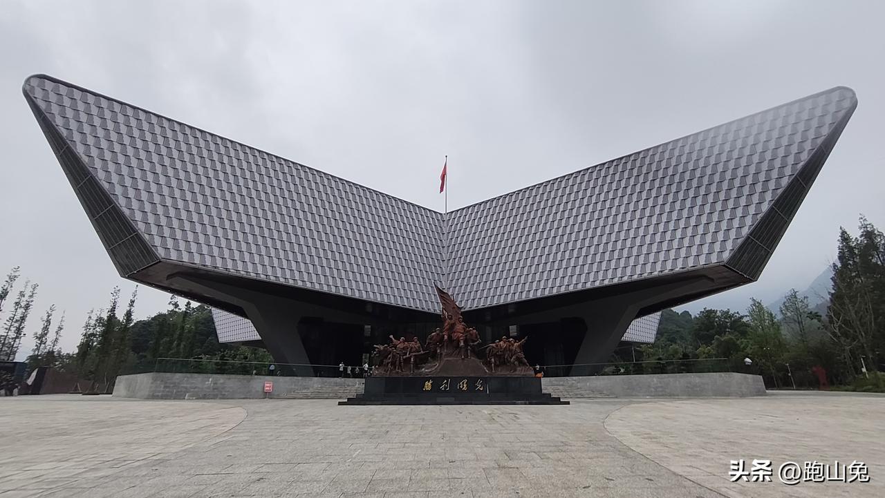 家国立场在先，我没有了去新加坡旅游的兴趣了！
原本早早规划好了新加坡旅行，满心期