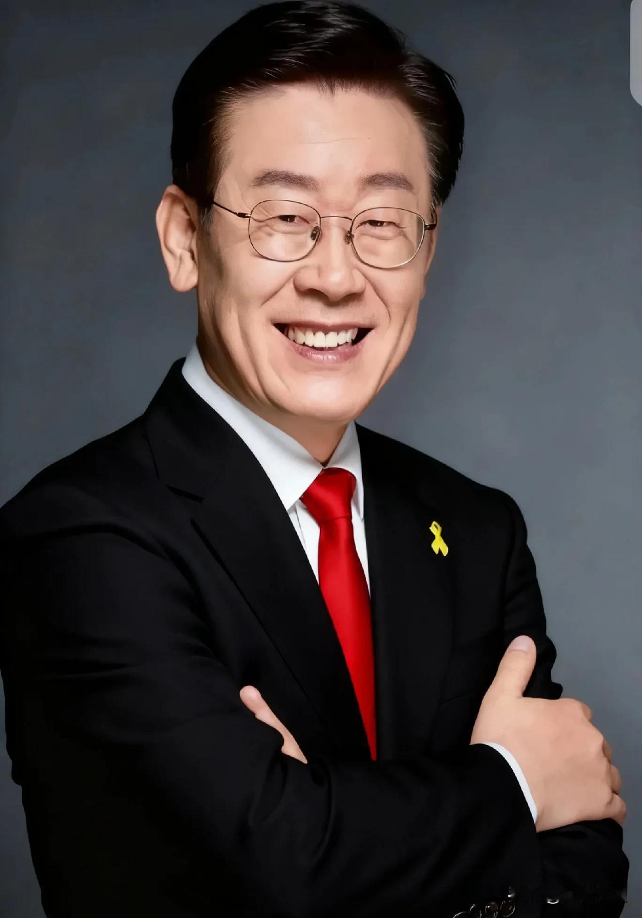 快讯！

2025年11月3日，中国人民银行与韩国银行续签双边本币互换协议，协议